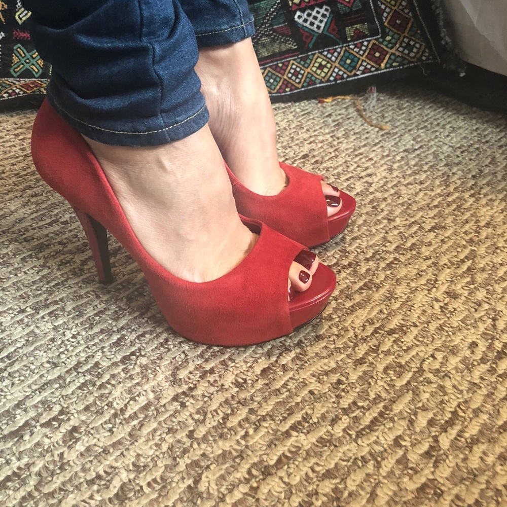 Jessica Simpson Red Pumps